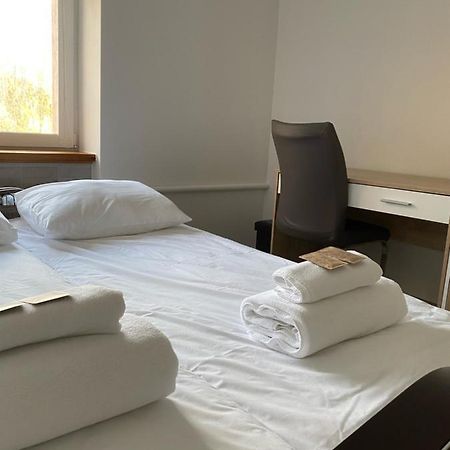 V15 Apartment 德拉肯恩凯 外观 照片